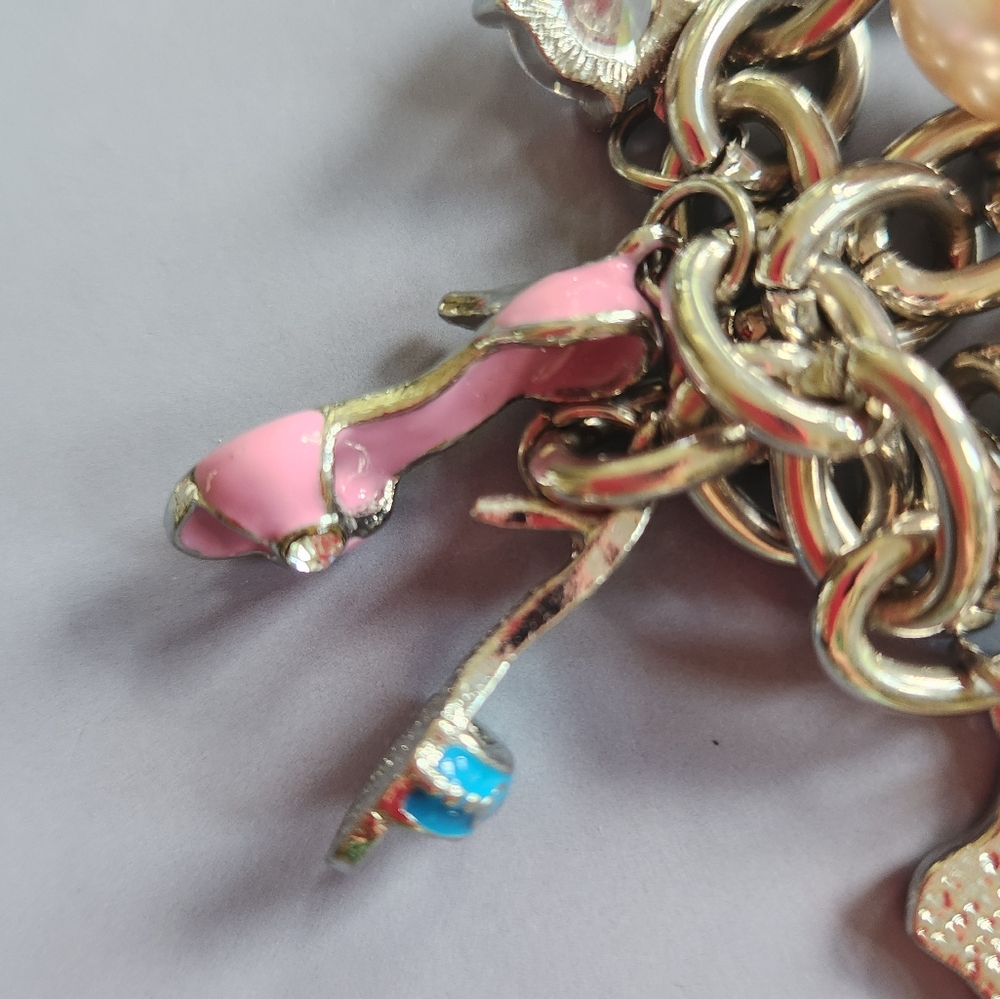 Juicy Couture Silver Tone 8 Charms Bracelet with Yellow and Pink Accents 2008 - Picture 10 of 17